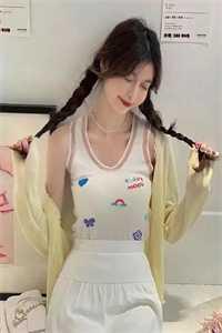 畅读全文版穿越：开局替妹妹出嫁