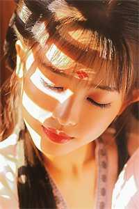 主人公叫裴煜宁